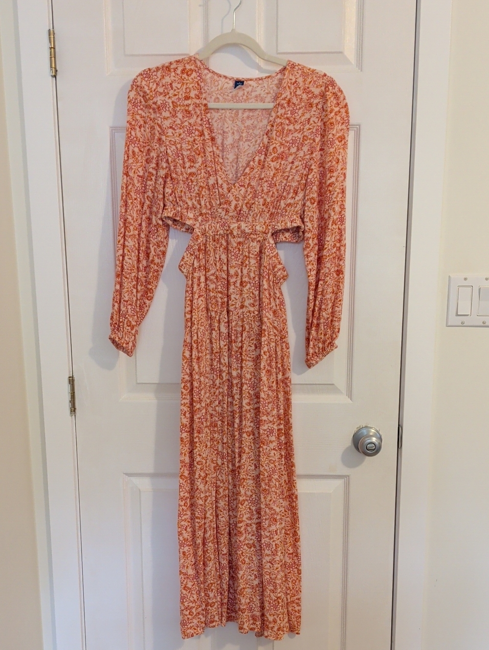 Old Navy Peach Floral V-Neck Maxi Dress S